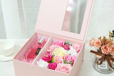 Large-Capacity Rose Jewelry Packaging Box (2)